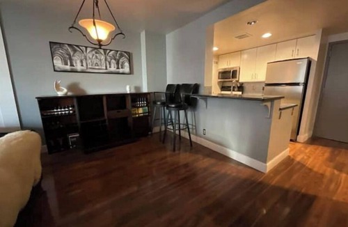 Ballpark Condo | Downtown Larimer Square with amenities!