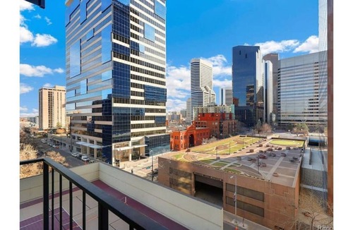 Ballpark Condo | Downtown Larimer Square with amenities!