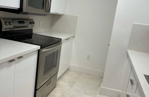 Brickell Apartment | Downtown Miami Brickell Bay & Pool View 4 Bedrooms