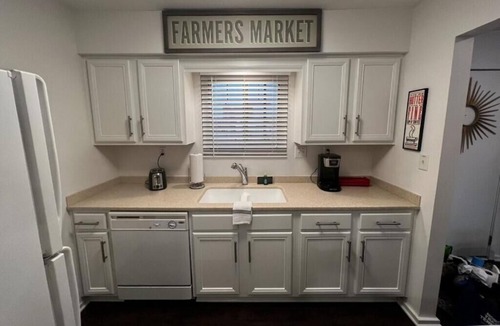 North Capitol Condo | Downtown Nashville Music City Riverfront Escape FREE PARKING