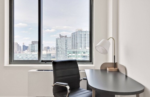 Hunters Point Apartment | Dreamy LIC 2BR w/W/D, Elevator & Doorman, near East River, by Blueground