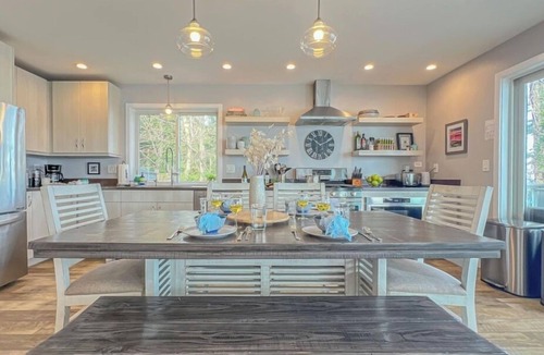 Lummi Island House | Driftwood Dreams: Cozy for Fall & Beautiful Views