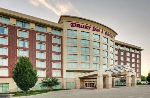 Grand Rapids Hotel | Drury Inn & Suites Grand Rapids