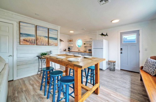 Shibui Sands House | Dual Port A Cottages | 2 Complete Homes | Walk to the Beach + Patio