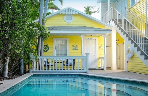 Uptown - Upper Duval House | Duval Gardens Two Queen - Adults Only at The Guesthouses at Southernmost