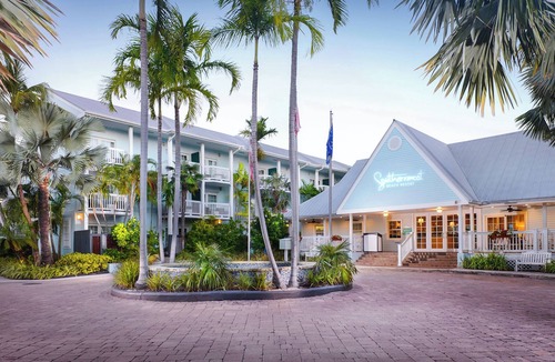 Uptown - Upper Duval House | Duval Street Where Old Town Meets the Atlantic! 2 Modern Units, 3 Pools, Spa!