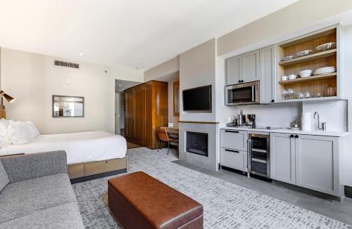 Avon House | Eagle River by AvantStay Located in the Westin