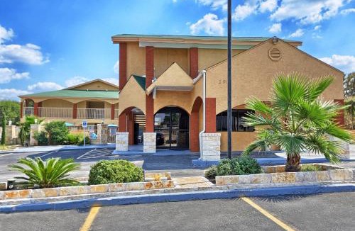 Parker Lane Cabin | Econo Lodge Austin South