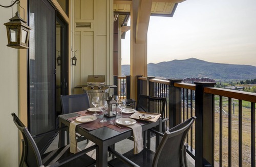 Steamboat Springs Condo | Edgemont 2707 Luxury On Mountain Condo With Ski-In/Ski-Out Access!