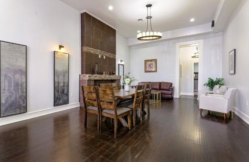 Faubourg Lafayette Apartment | Elegant 4BR Condo in Downtown