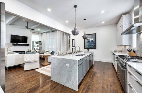 Green Hills House | Elegant & Spacious Furnished w/Garage+Fenced Yard