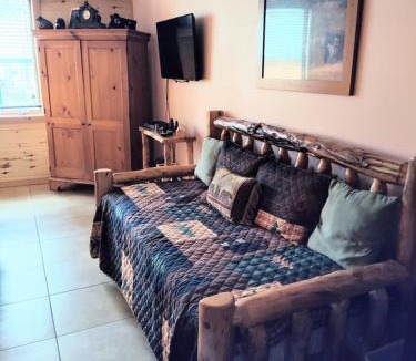 Pagosa Springs Bed & Breakfast | Elktrace Bed and Breakfast