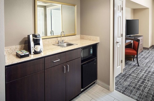 Bonanza Hotel | Embassy Suites by Hilton Laredo