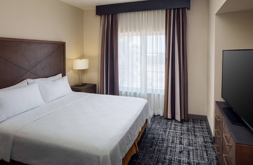 Bonanza Hotel | Embassy Suites by Hilton Laredo