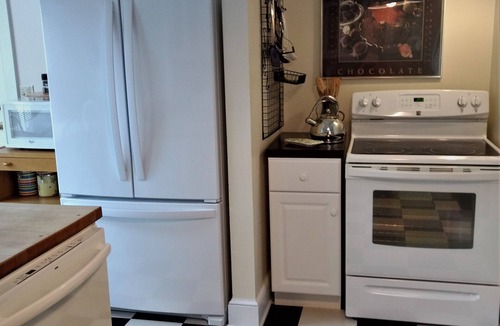Elk Rapids House | Enchanting Elk Rapids Victorian, 2 Blocks from Beaches