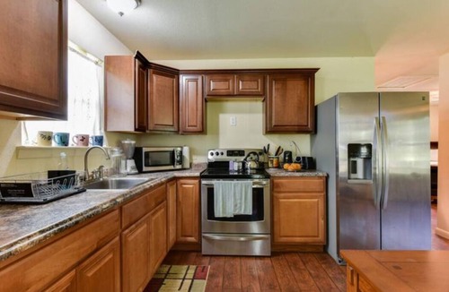 Wyldwood Cottage | Enjoy Austin and bring your pets! Relax and unwind after the Austin good times