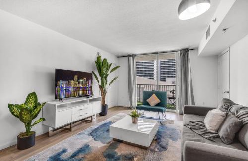 Brickell Apartment | Enjoy Brickell Living 2 BR Retreat With Free Parking
