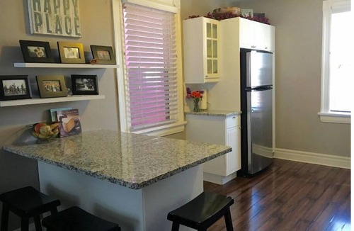 Corryville House | Entire Home in the PERFECT Location! UC & Downtown