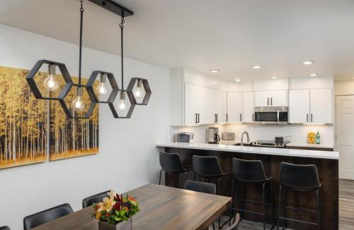 Vail Hotel | Enzian - CoralTree Residence Collection