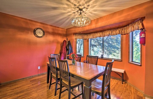Crestline House | Epic Winter Cabin Retreat in Crestline with Hot Tub!