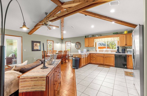 Ocala House | EQUESTRIAN THEMED HOME WITH PRIVATE POOL, CLOSE TO WEC AND FAST, PET FRIENDLY