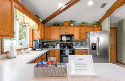 Ocala House | EQUESTRIAN THEMED HOME WITH PRIVATE POOL, CLOSE TO WEC AND FAST, PET FRIENDLY
