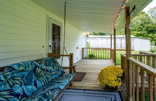 Harriman House | Escape to the The Hideaway in Harriman, TN