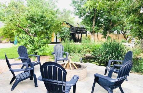 Wheat Ridge House | European Hideaway, Backyard Oasis, 10min to DT Denver
