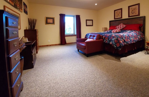 Homestead Apartment | Evergreen Morrison Mountain & Red Rocks Retreat