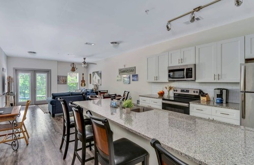 Downtown Chattanooga Apartment | Exchange at Cameron Harbor in Downtown Chattanooga