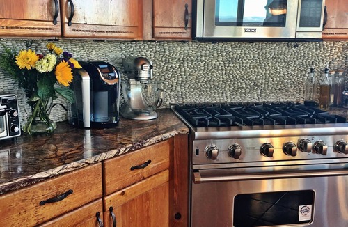 Talavera House | Executive Home With Endless Views In Soledad Canyon!