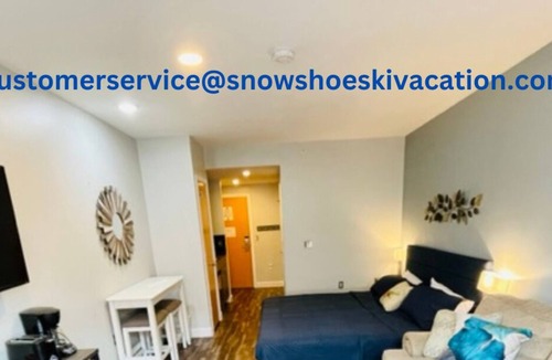 Snowshoe Condo | Expedition 215| Ski in/out, A/C, Central village