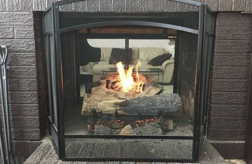 Golden House | Experience a Relaxing Retreat at Lookout Mountain Lodge