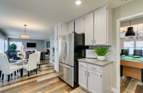 Green Valley North House | Experience luxury in Green Valley, just a hop away from Tropicana