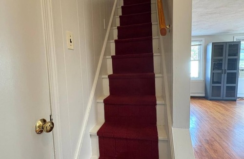 North Attleboro House | Fabulous building in North Attleborough Downtown - 2 bedrooms