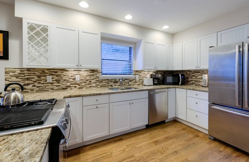 Downtown Apartment | Fabulous Downtown Kitchen!