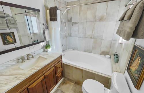 The Ridges House | Fairway Desert Vista-Valley Views Next to Golf home