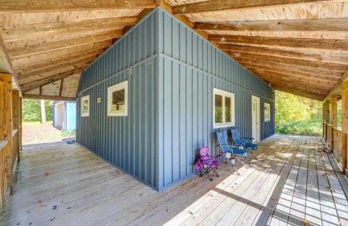 Remsen House | Fall Festival Retreat Cabin with Deck and Yard!