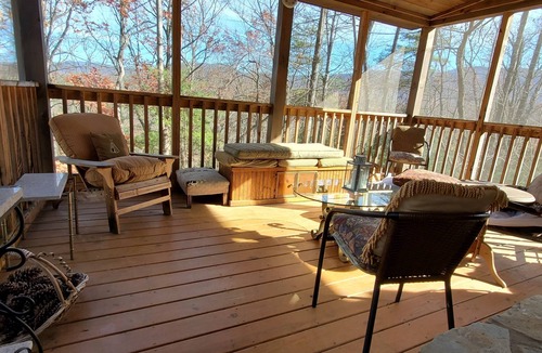 Bristol Cabin | Fall Foliage Cabin on 11 acres with Lake/Mtn. Views!