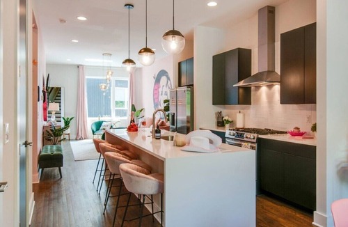 Nashville House | Fall rooftop decks, karaoke rooms, modern kitchens near Broadway