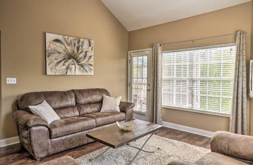 Table Rock Apartment | Family Condo with Pool Access, Near Table Rock Lake!