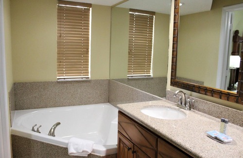 Florida Central Atlantic Coast Condo | Family-Friendly 2BR Condo w/ Resort Pool, Playground & Game Room