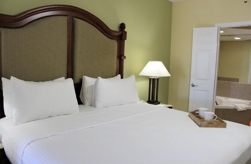 Florida Central Atlantic Coast Condo | Family-Friendly 2BR Condo w/ Resort Pool, Playground & Game Room
