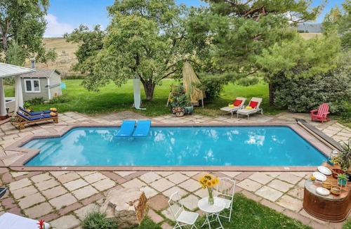 Gunbarrel House | Family-Friendly Home w/Pool, 10-min to Downtown!