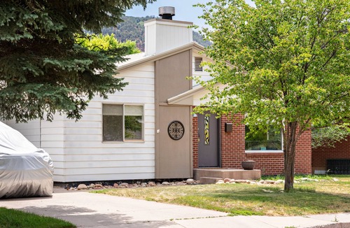 Glenwood Springs House | Family Home Across from Rio Grande Trail, Near Downtown and Hot Springs Pools!
