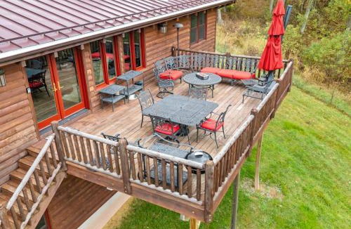 Baker Apartment | Family Mountain Escape w Private Suite Modern Comforts