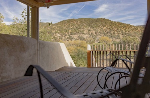 Taos Apartment | Family suite w/Mountain View - 11