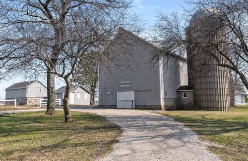 Elkhorn House | Farmhouse with Heated Pool on almost 160 Acres!