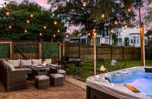 Shelby Hills House | Feb. Discount! East Nash Cottage w/Hot Tub