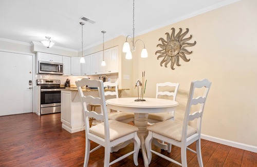 Folly Field Condo | Fiddler's Cove 9E, 2BR, Tennis, Pool, Racquetball, Beach Access, Sleeps 6